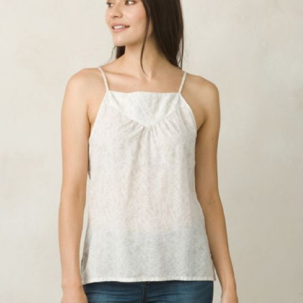 3/$25 prAna Zandra Top in White & Beige Tropical Leaves size Medium Oversized